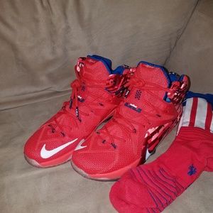 Nike Lebron 12 USA & Matching Nike Elite Socks